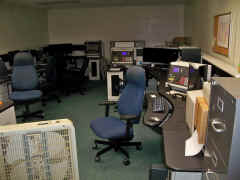 Newark NYSEMO dorm - now county 911 backup.JPG (1158082 bytes)