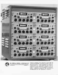 ddrr-506_control_head.jpg (722790 bytes)